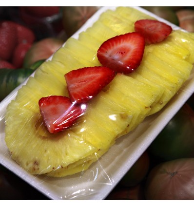 Piña Avión Pelada y Cortada